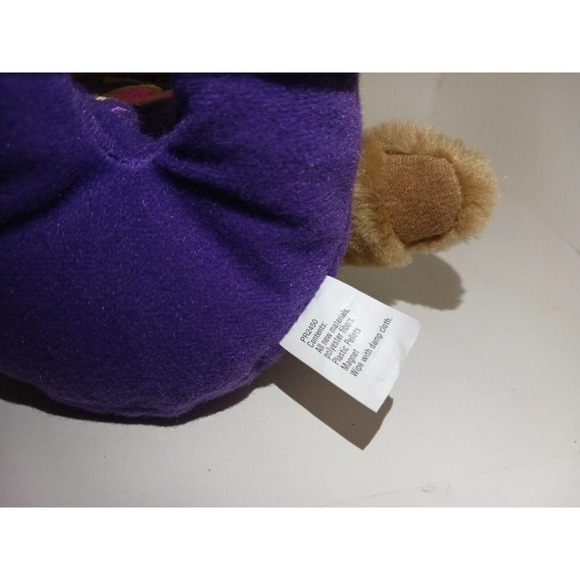Hallmark Love and Kissing Bear Magnetic Nose Self Fastening Hands Purple Overall - Picture 8 of 10